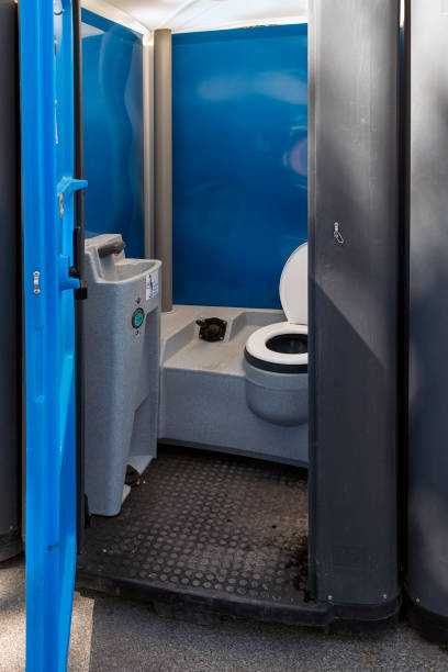 Best Luxury portable toilet rental  in Brookridge, FL